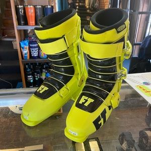 Brand New Ski Boots (NEVER WORN)
